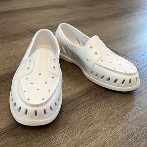 Sperry Authentic Original Float Boat Shoes in white